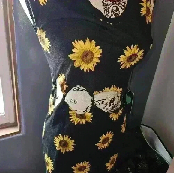 Pac Sun Kendall & Kylie Womans Sunflower Dress Size S - Picture 3 of 12